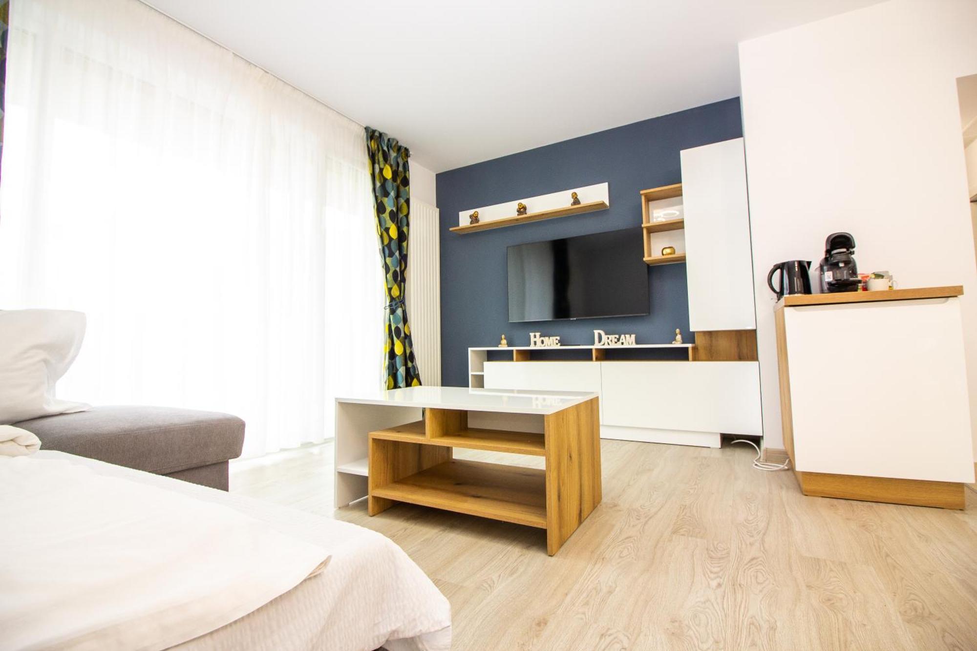 Jad Luxury 3 Rooms & 2 Rooms Apartments Urban Plaza Brașov Exterior foto