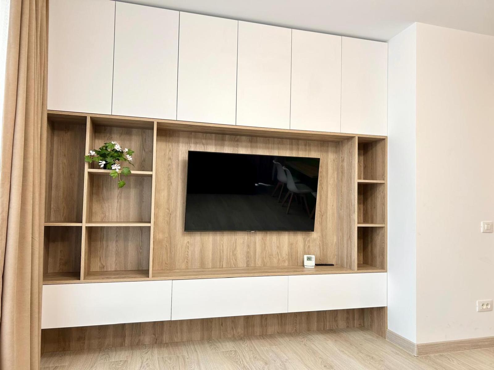 Jad Luxury 3 Rooms & 2 Rooms Apartments Urban Plaza Brașov Exterior foto