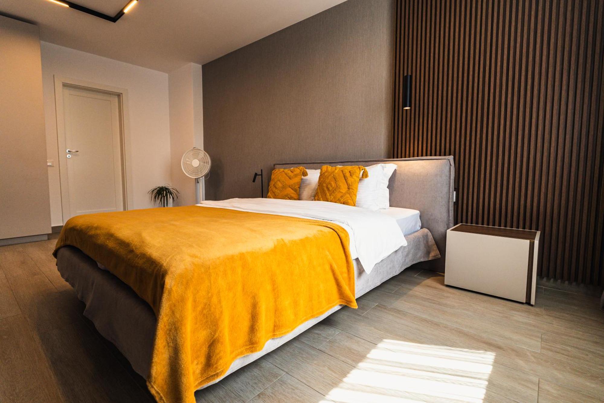 Jad Luxury 3 Rooms & 2 Rooms Apartments Urban Plaza Brașov Exterior foto