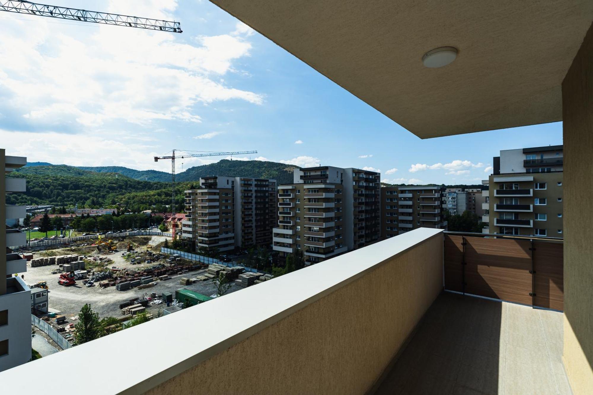 Jad Luxury 3 Rooms & 2 Rooms Apartments Urban Plaza Brașov Exterior foto