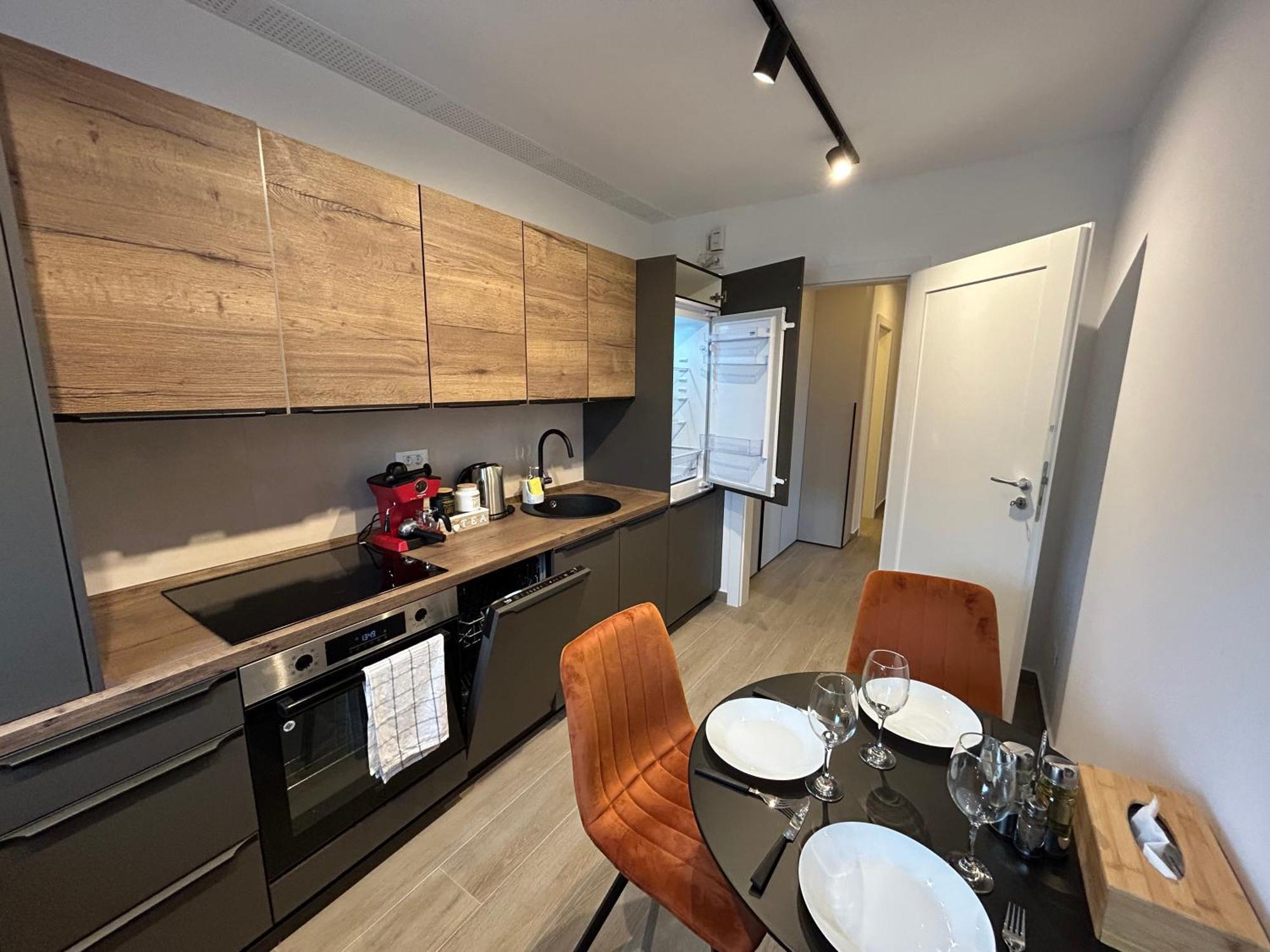 Jad Luxury 3 Rooms & 2 Rooms Apartments Urban Plaza Brașov Exterior foto